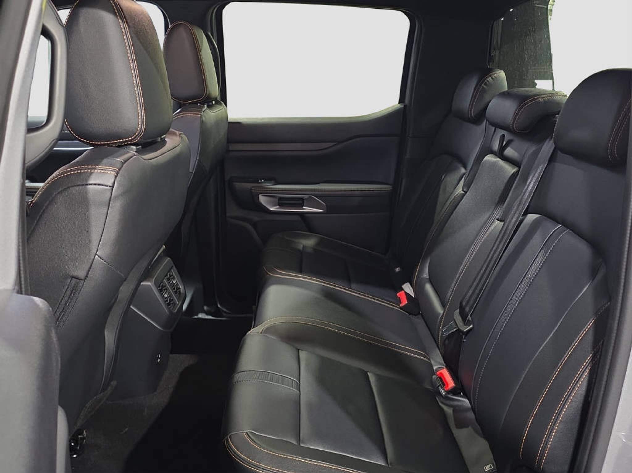 listing desktop thumbnail image 15