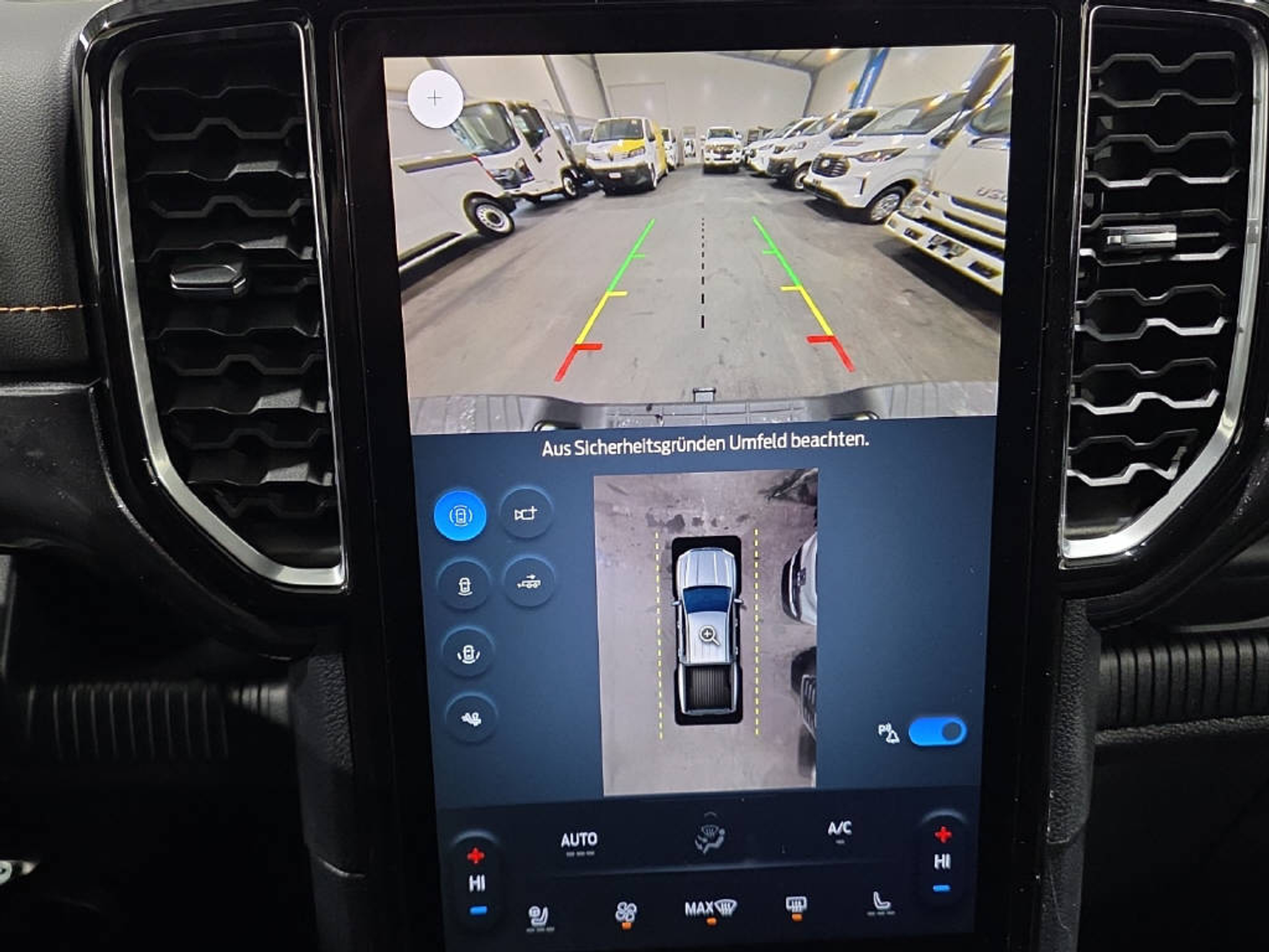 listing desktop thumbnail image 13