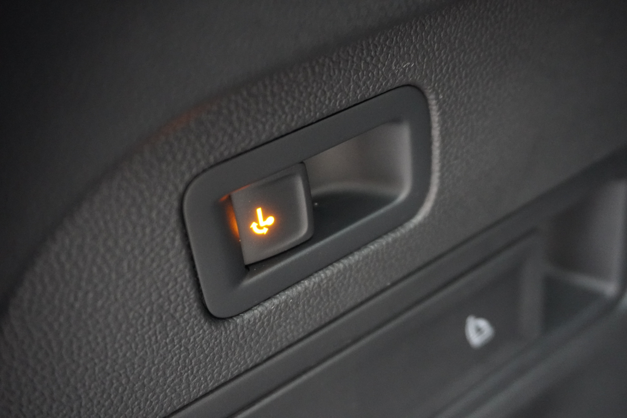 listing desktop thumbnail image 10