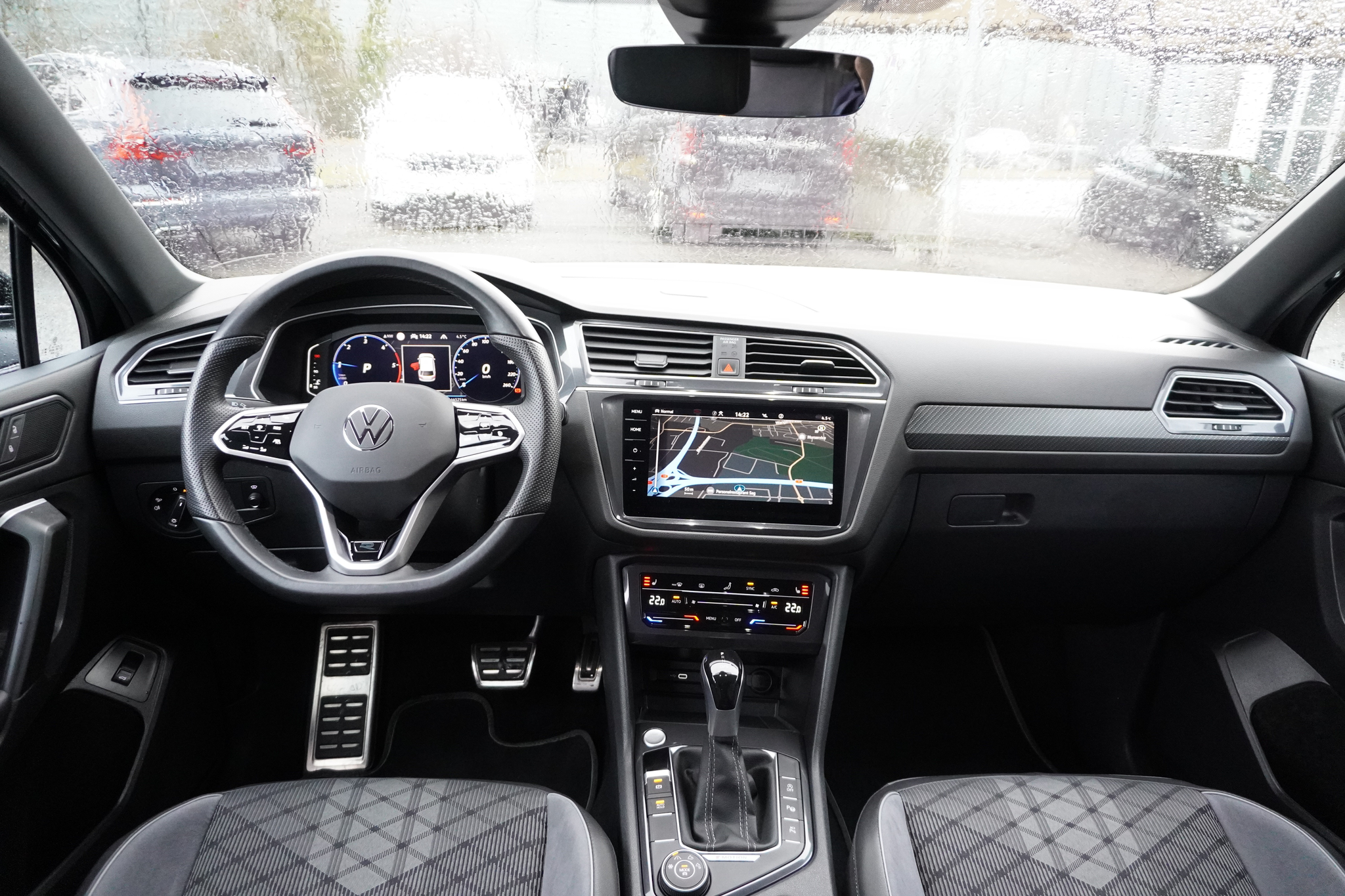 listing desktop thumbnail image 15