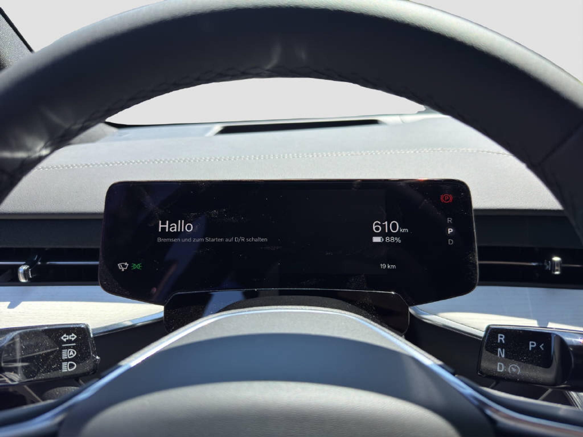 listing desktop thumbnail image 25