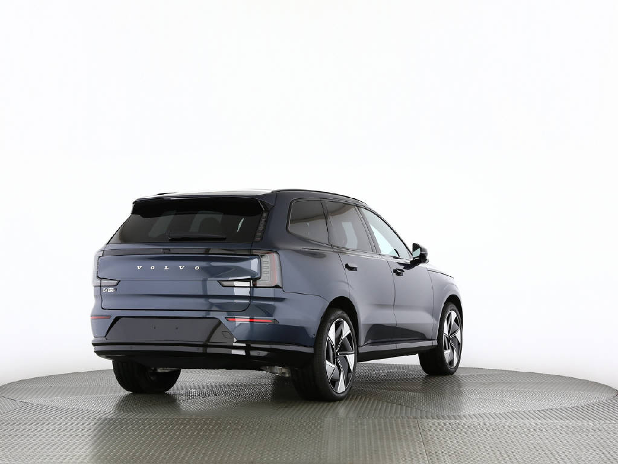 listing desktop thumbnail image 11