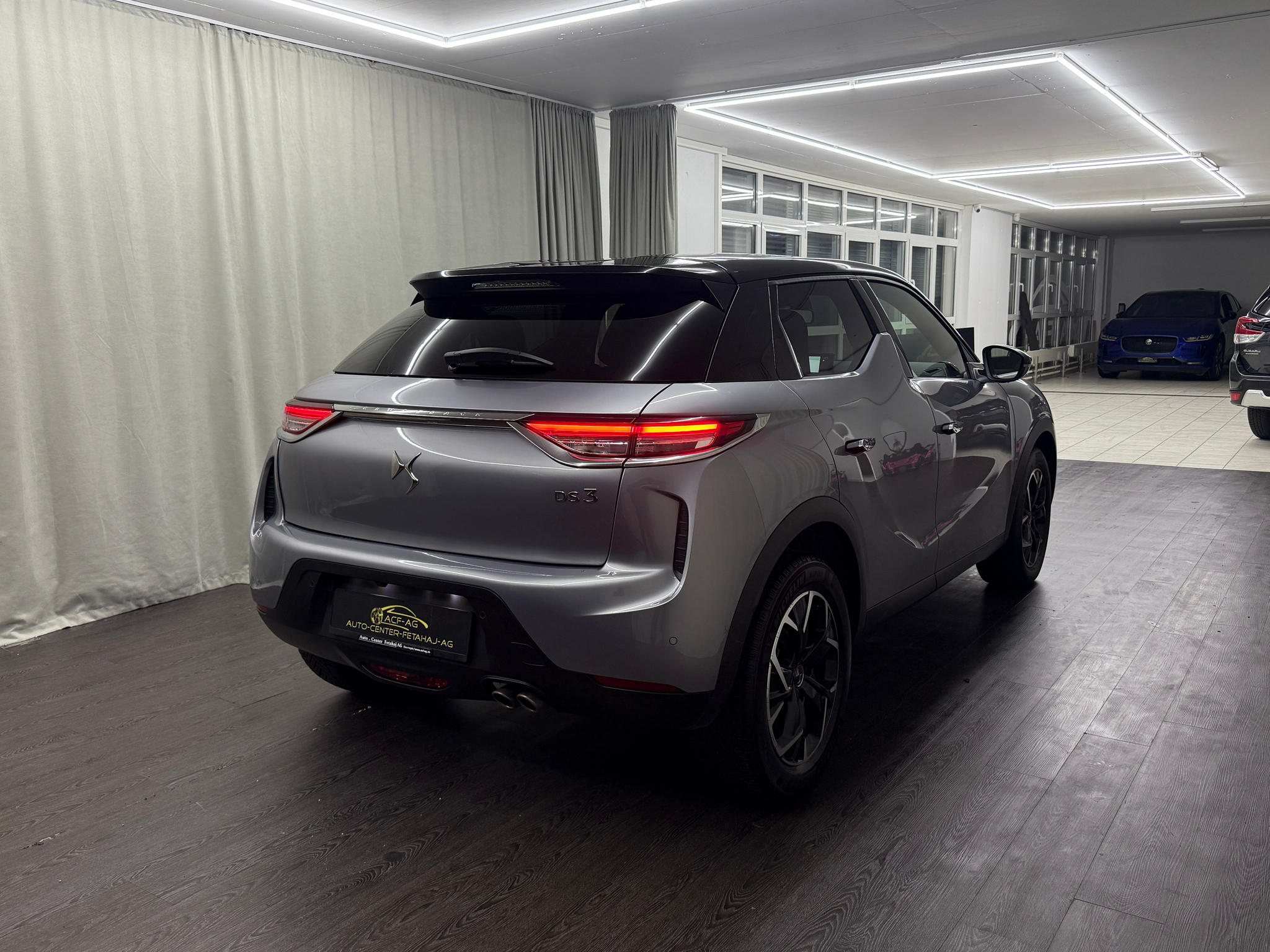 listing desktop thumbnail image 3