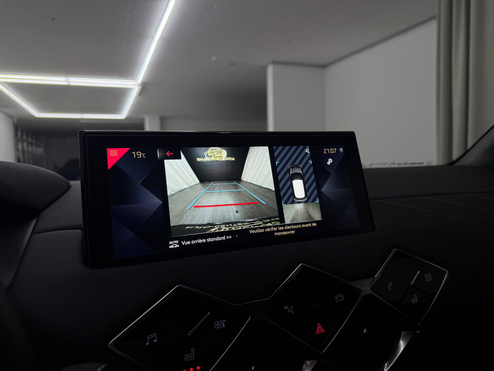 listing desktop thumbnail image 14