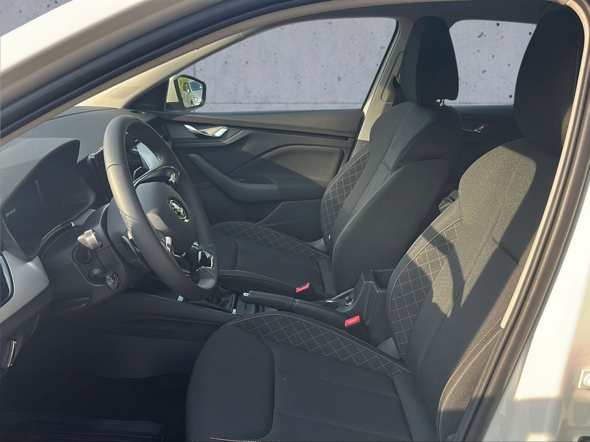 listing desktop thumbnail image 9