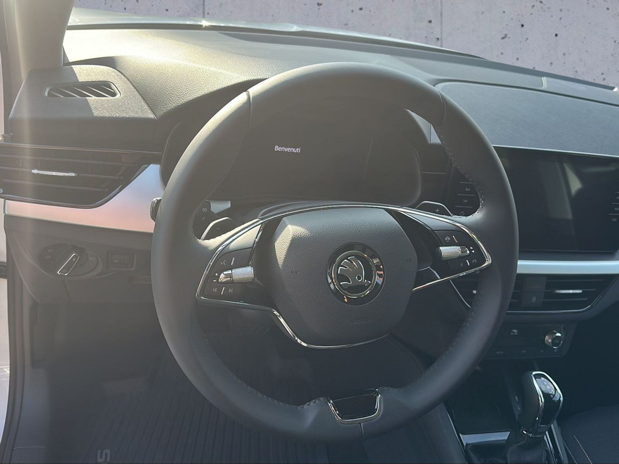 listing desktop thumbnail image 11