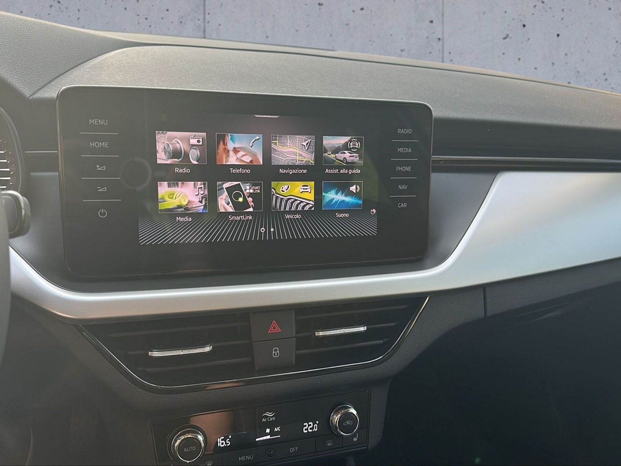 listing desktop thumbnail image 12