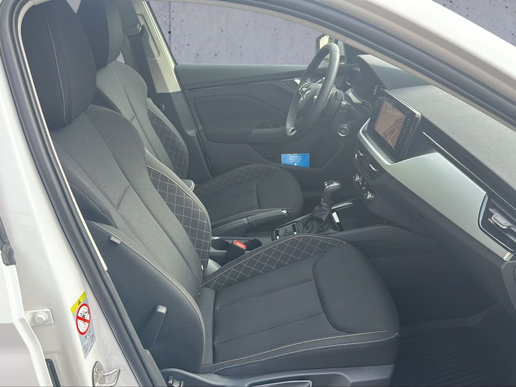 listing desktop thumbnail image 14