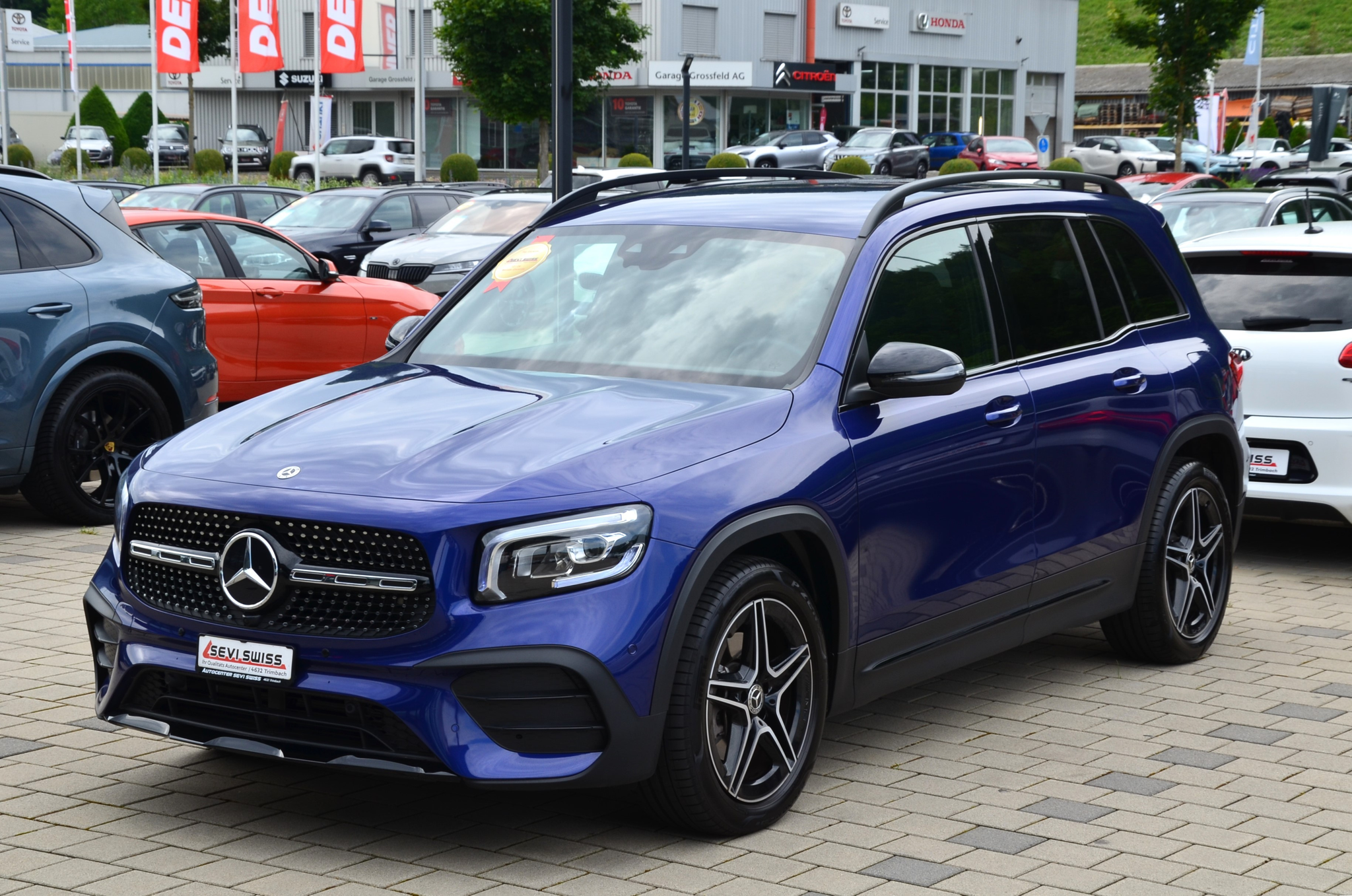 listing desktop thumbnail image 6