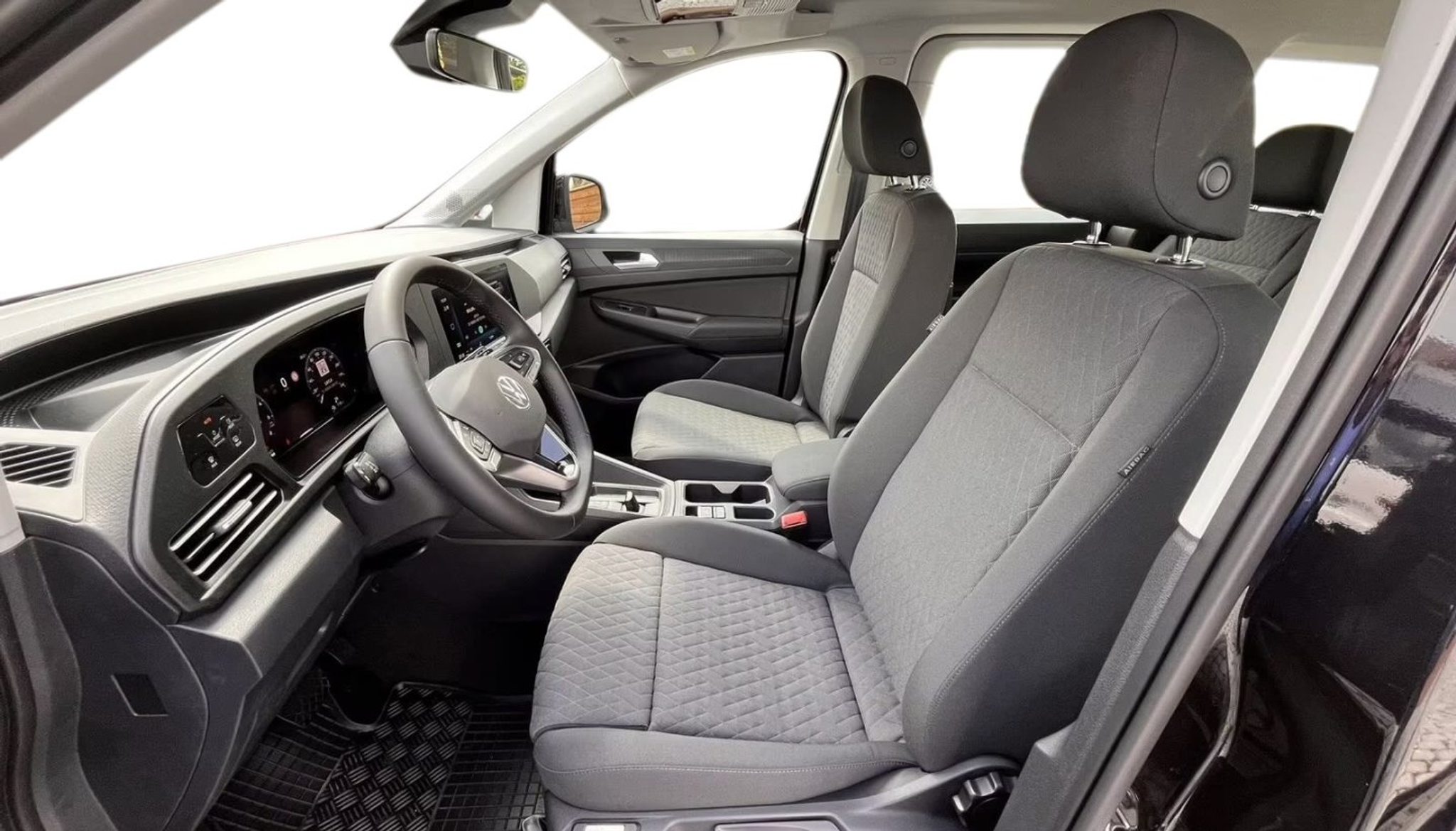 listing desktop thumbnail image 7