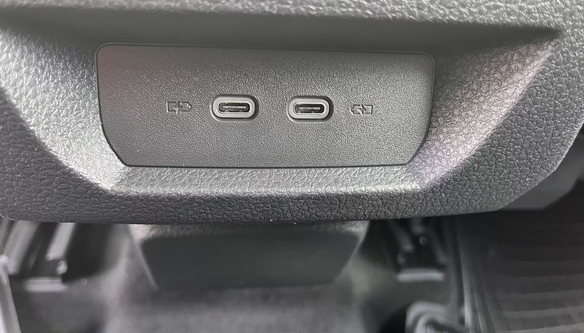 listing desktop thumbnail image 12