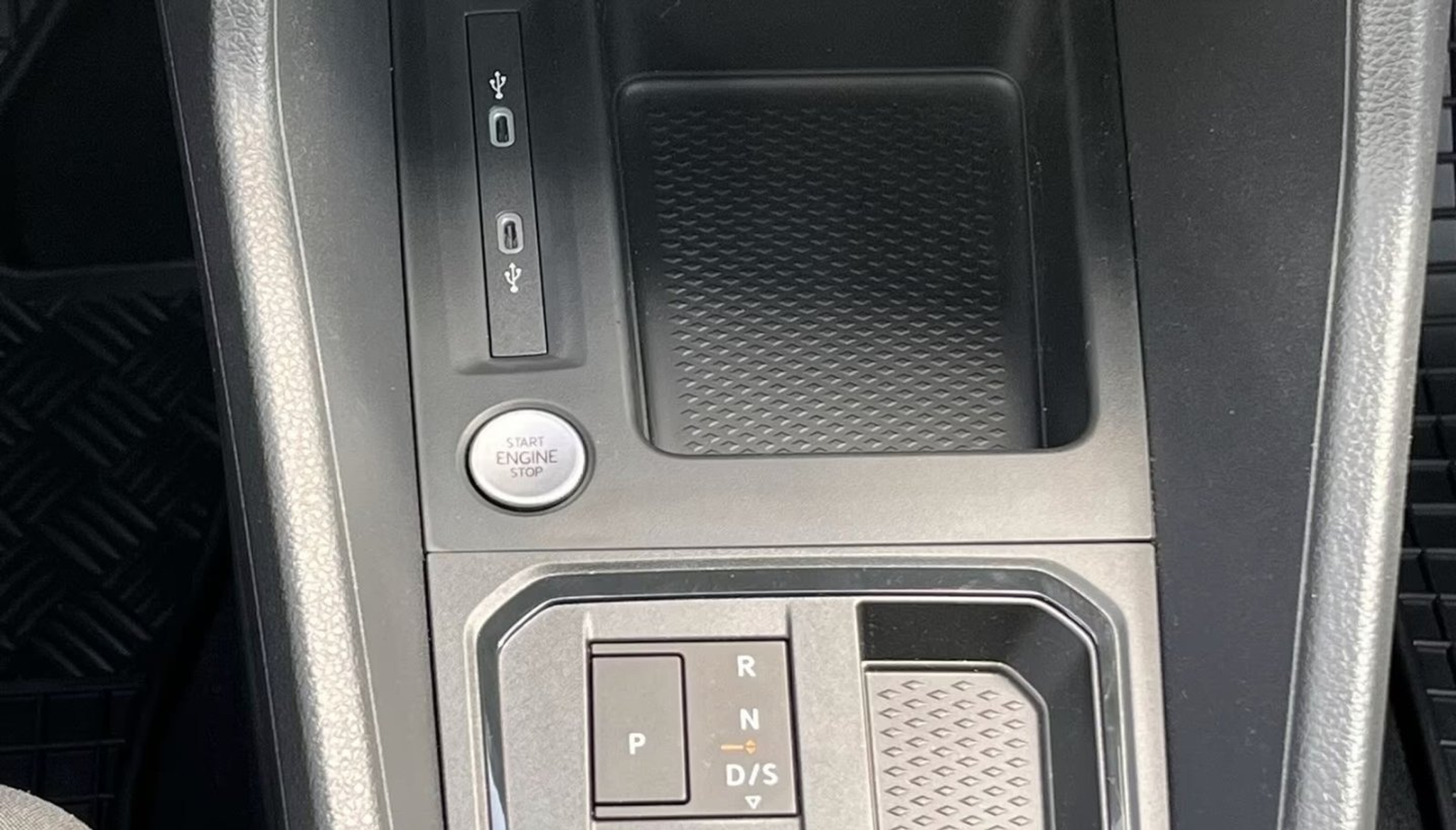 listing desktop thumbnail image 13