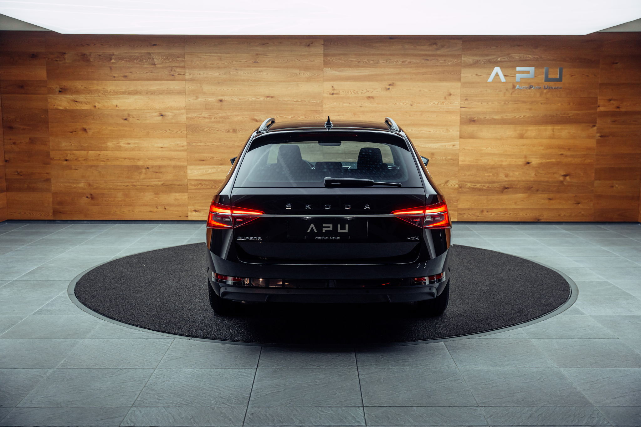 listing desktop thumbnail image 19