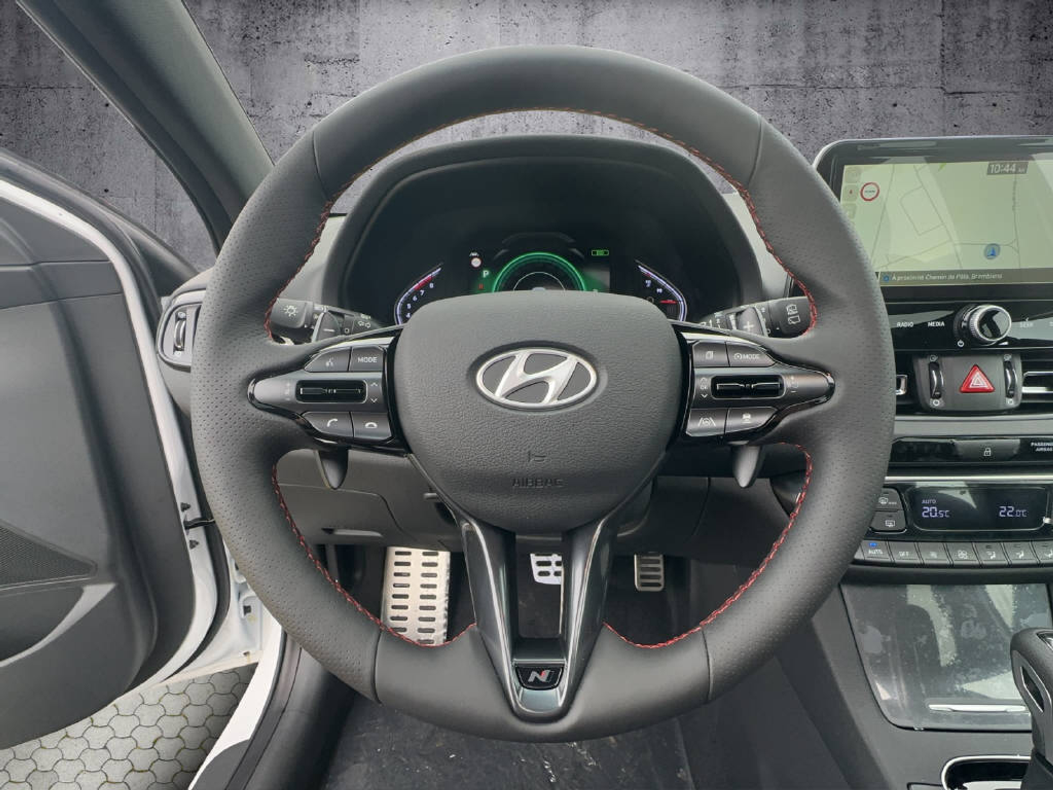 listing desktop thumbnail image 9