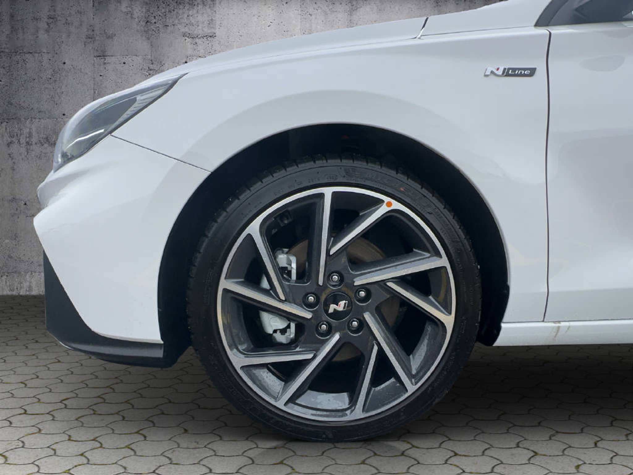 listing desktop thumbnail image 14