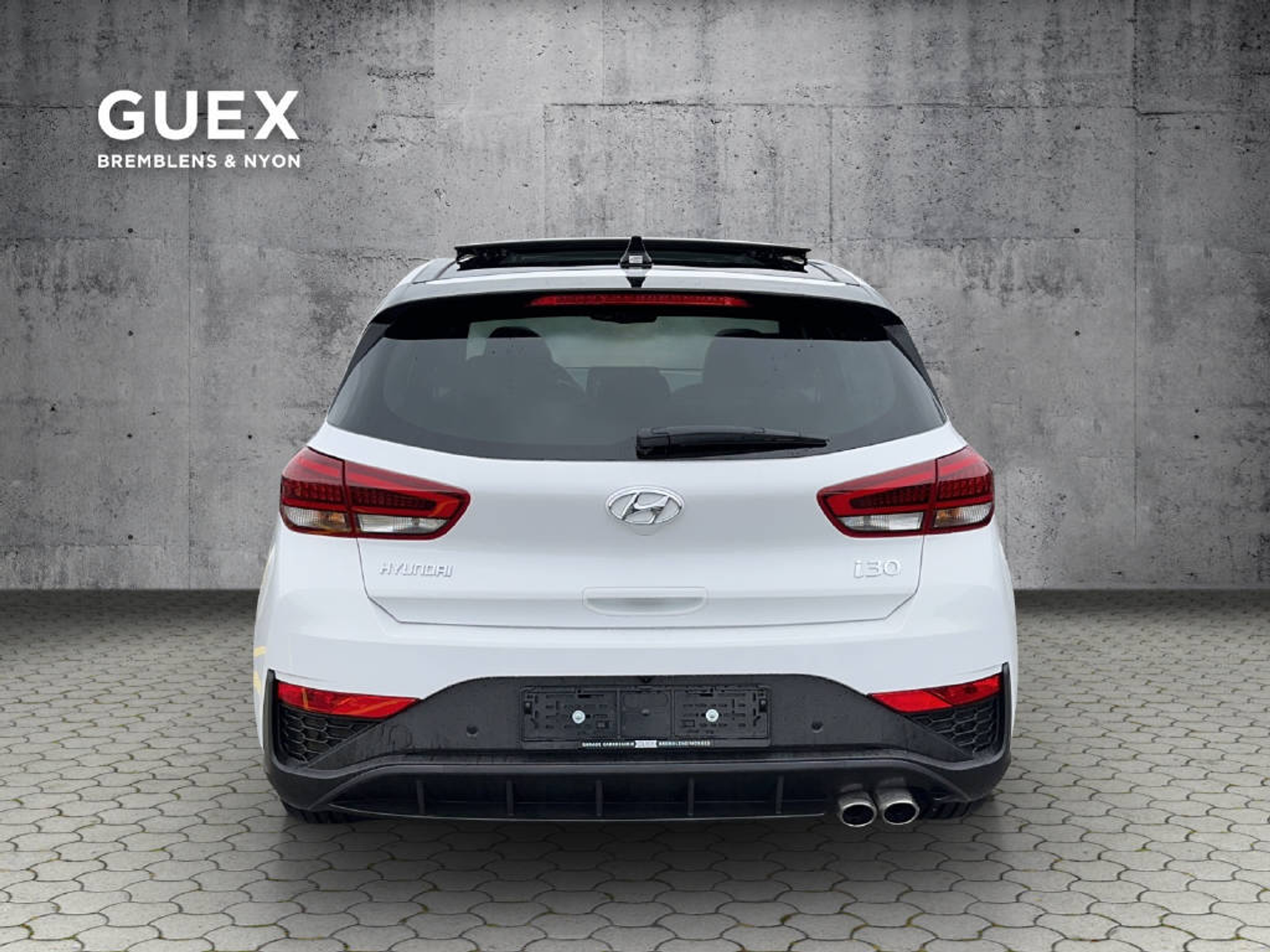 listing desktop thumbnail image 3