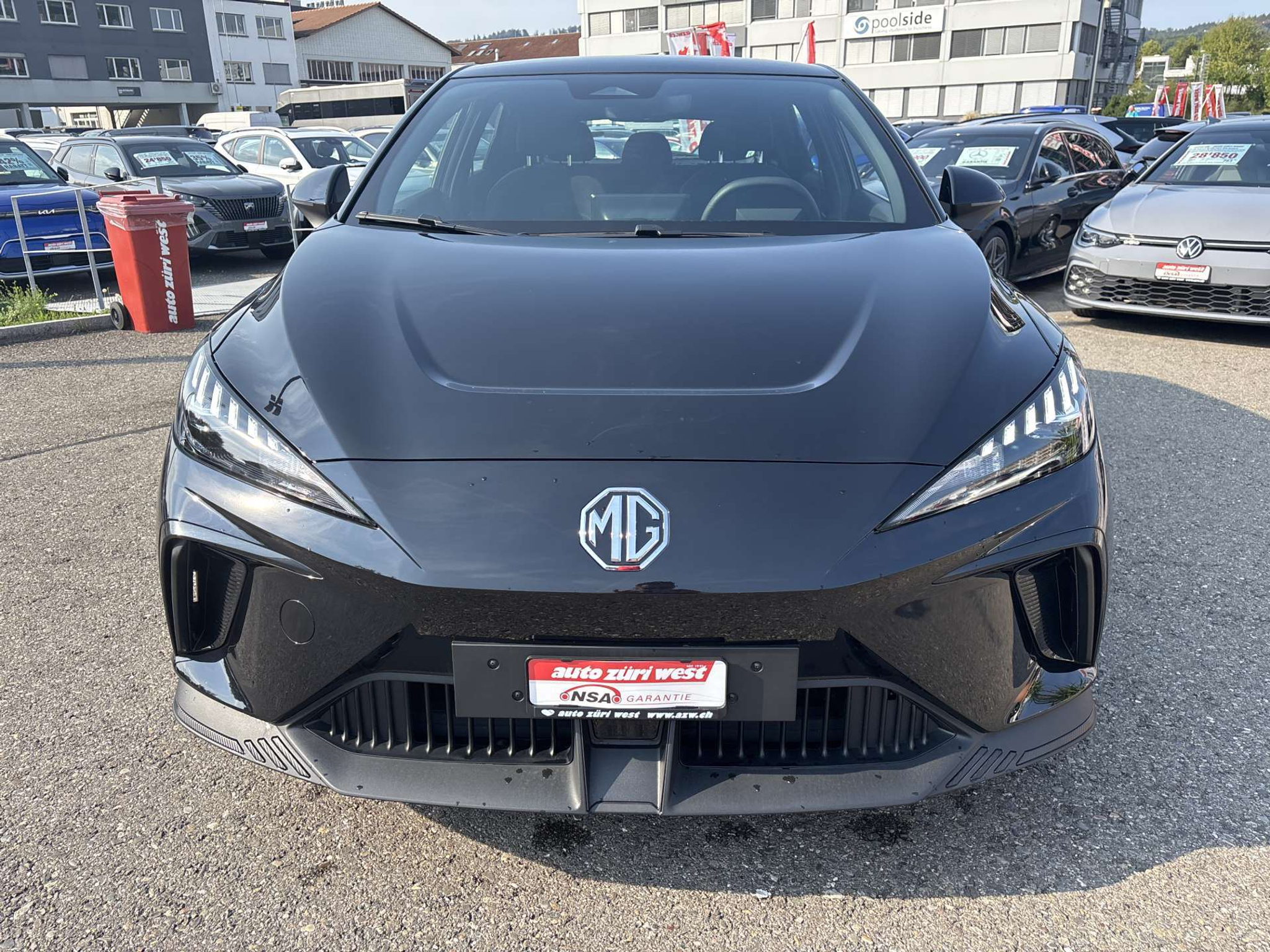 listing desktop thumbnail image 12