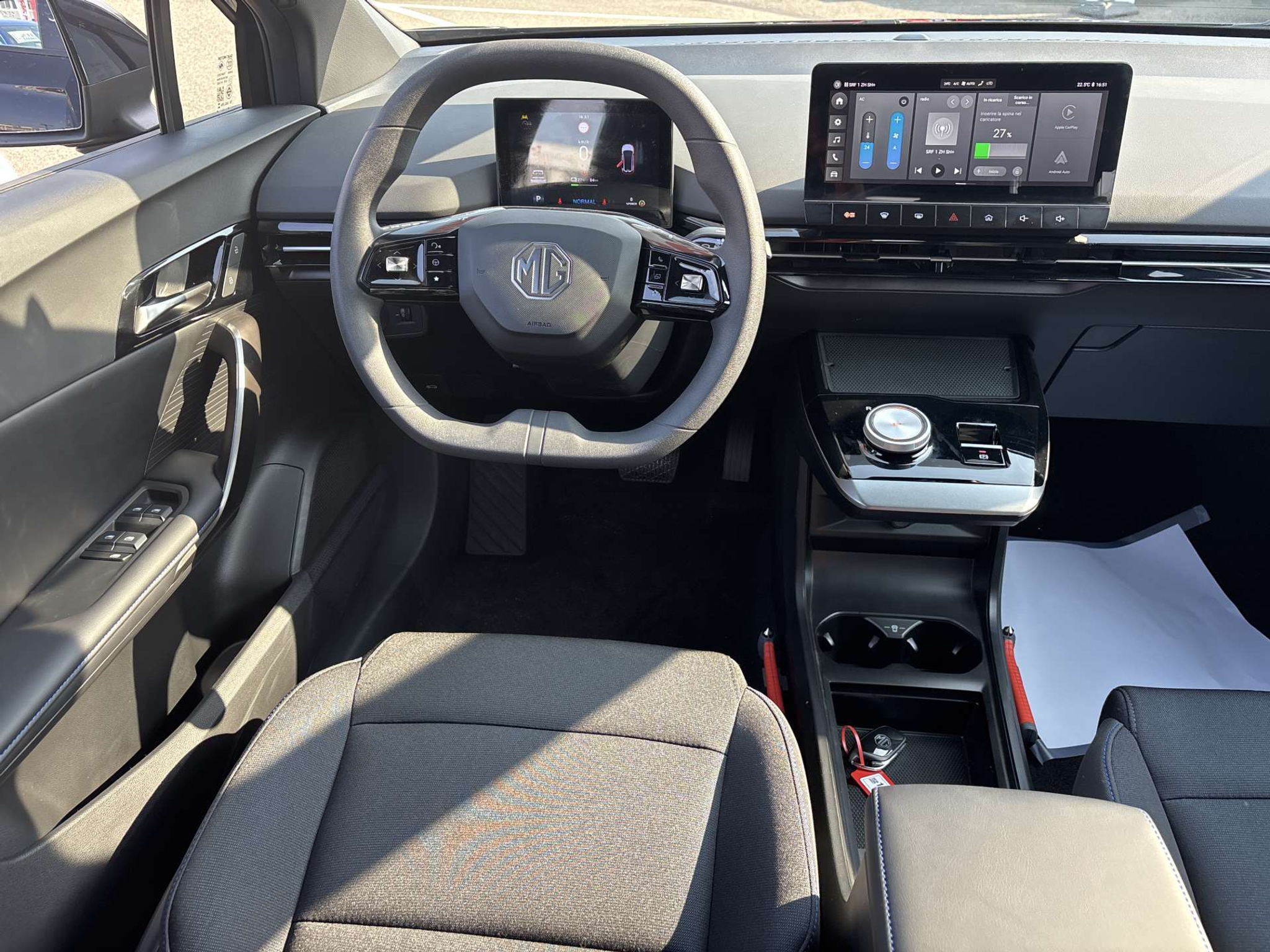 listing desktop thumbnail image 3