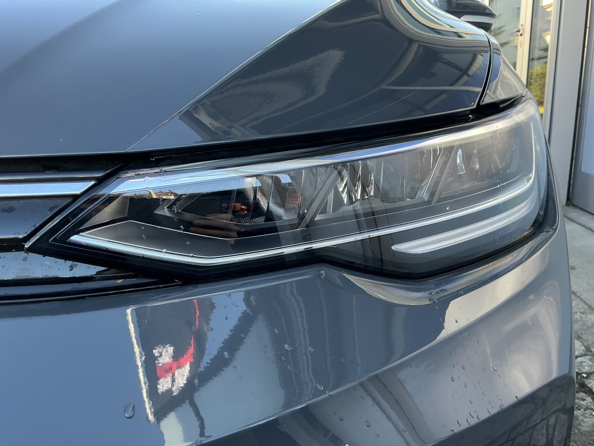 listing desktop thumbnail image 6