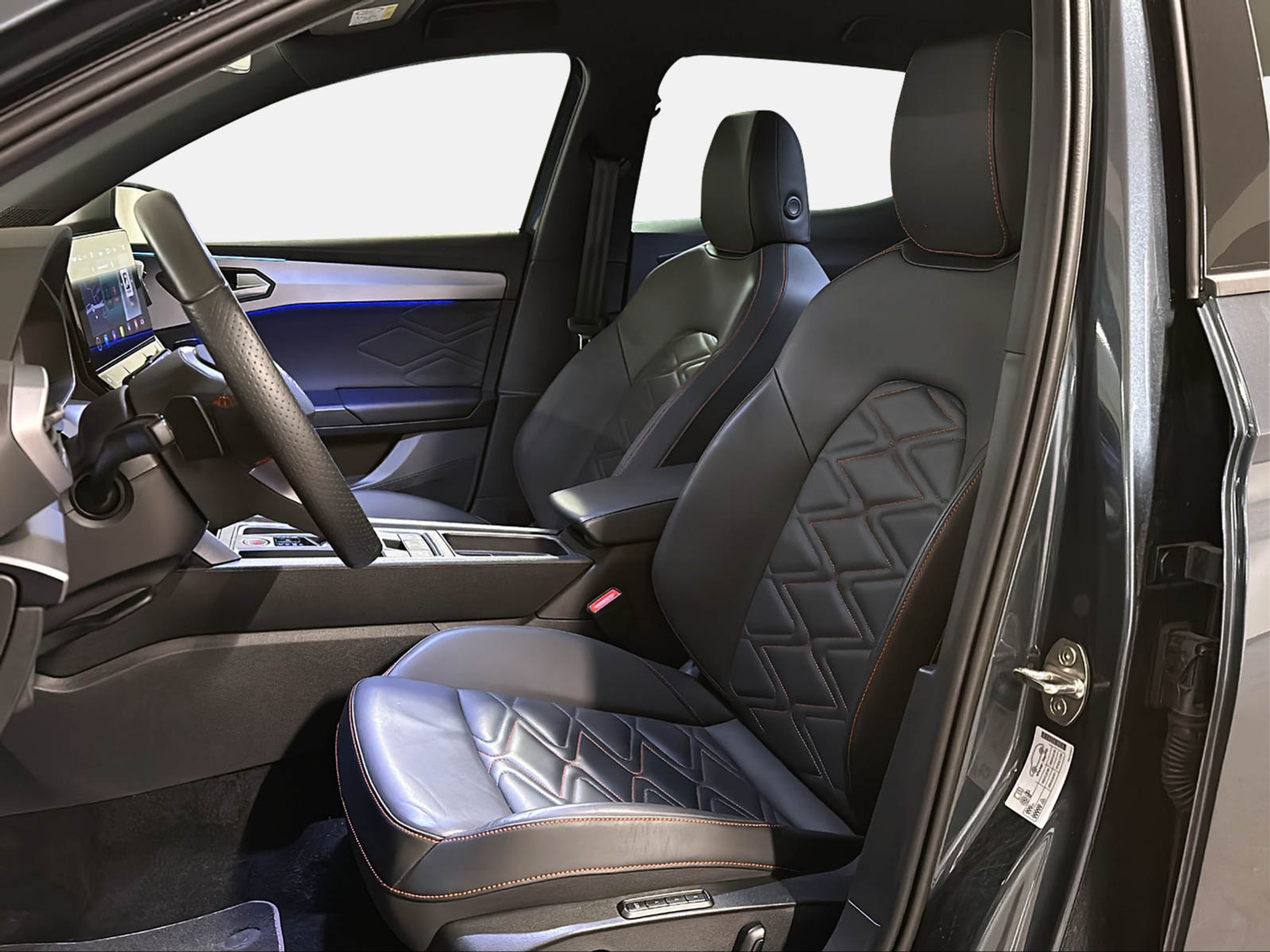 listing desktop thumbnail image 11