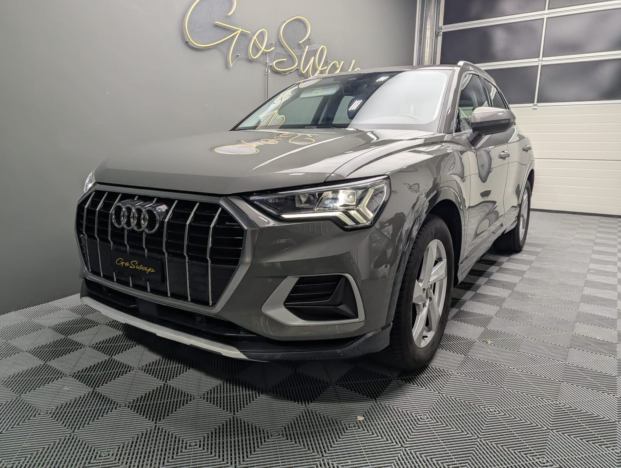 listing desktop thumbnail image 8