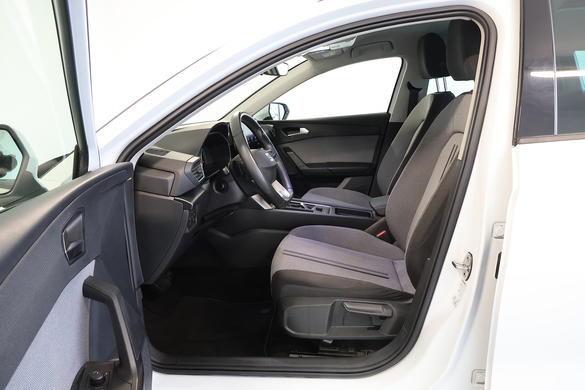 listing desktop thumbnail image 5