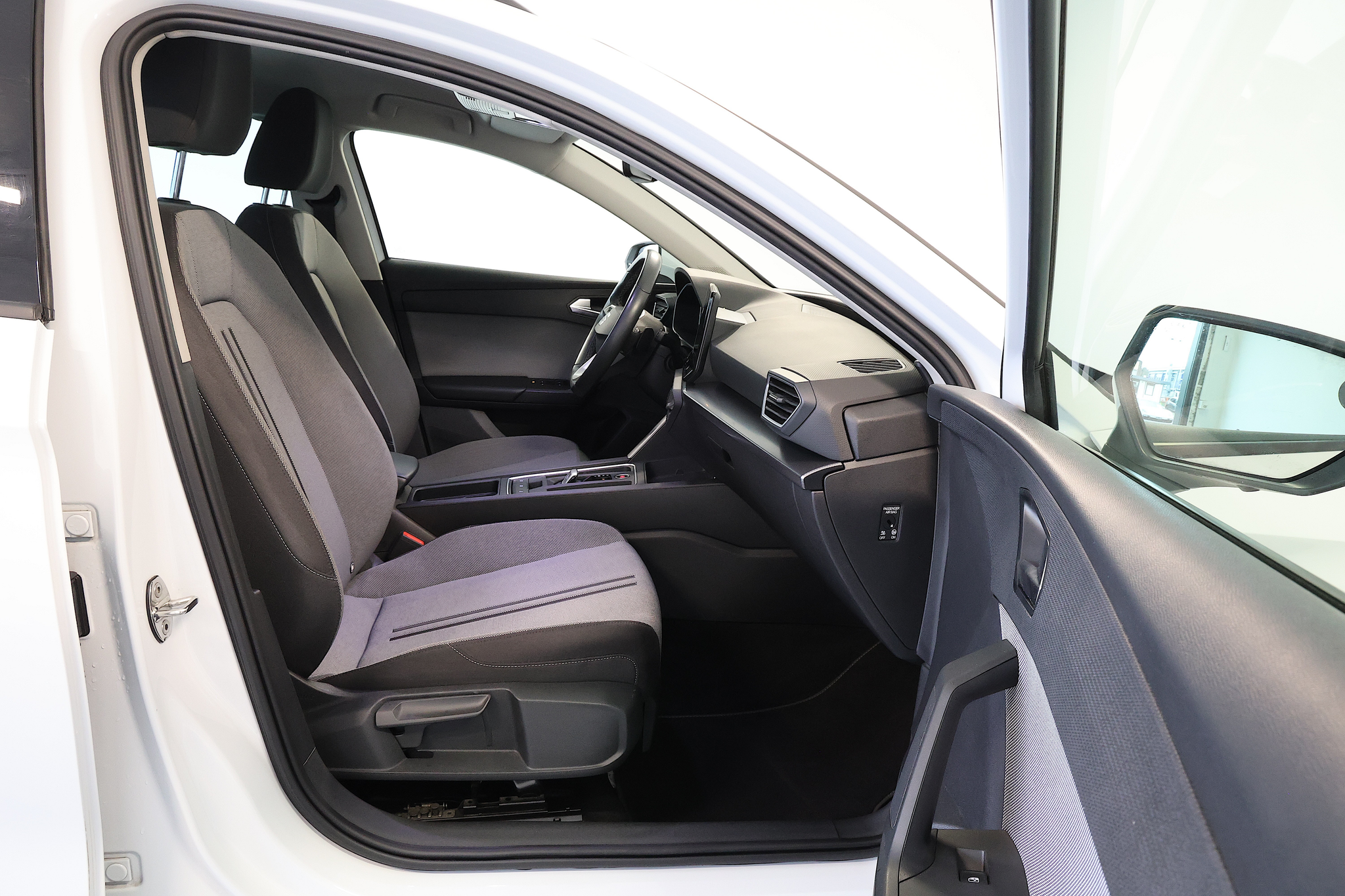 listing desktop thumbnail image 10