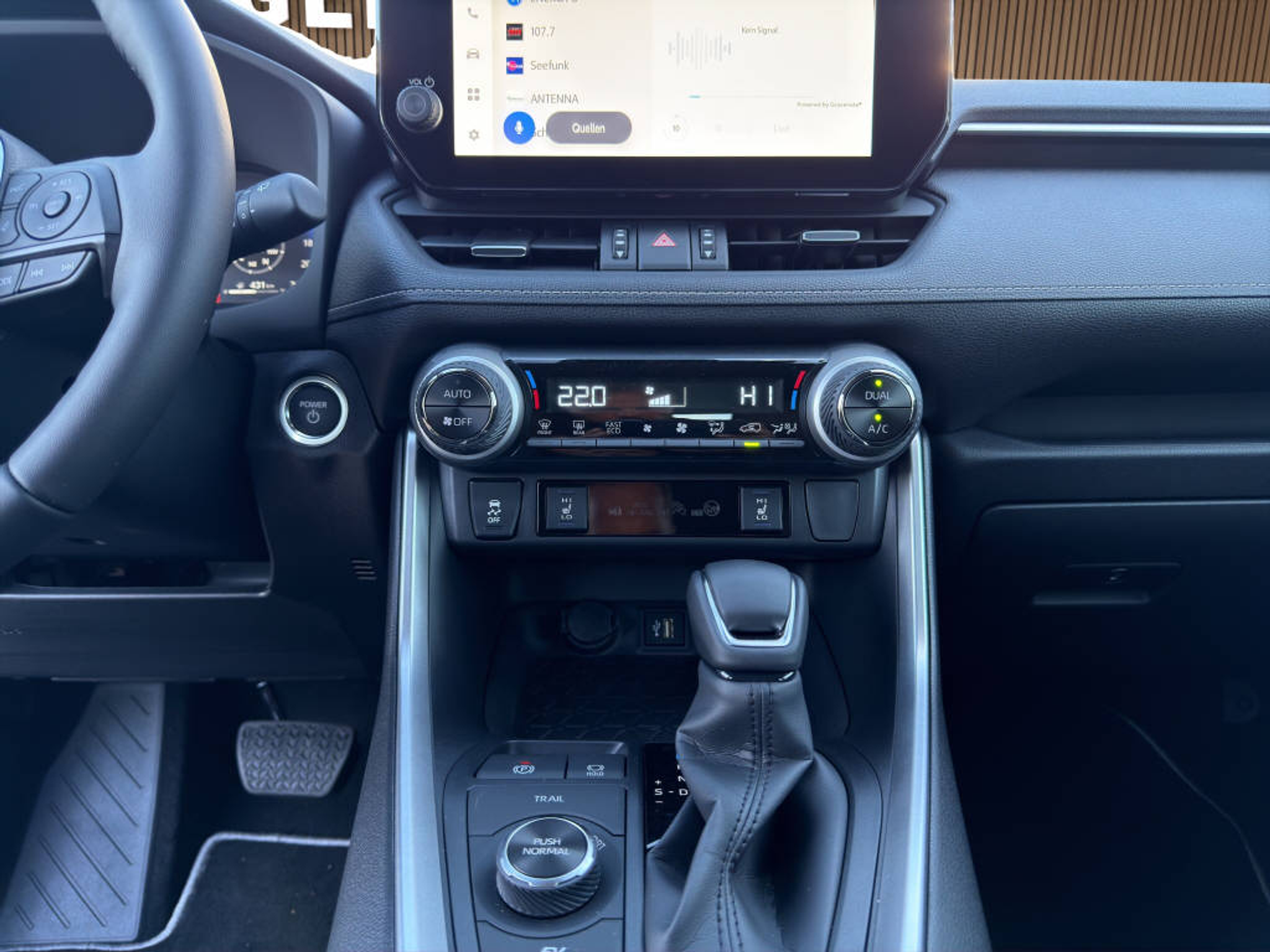 listing desktop thumbnail image 15