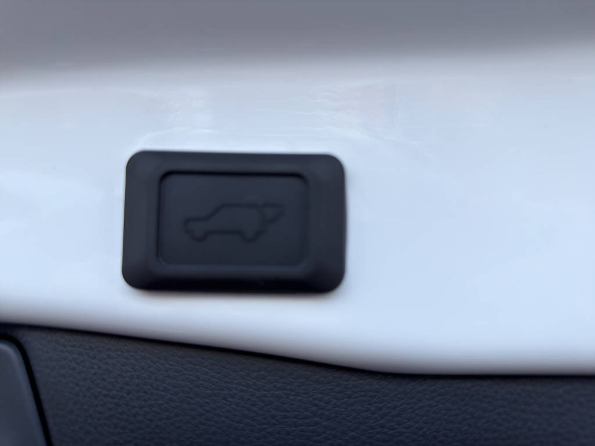 listing desktop thumbnail image 23