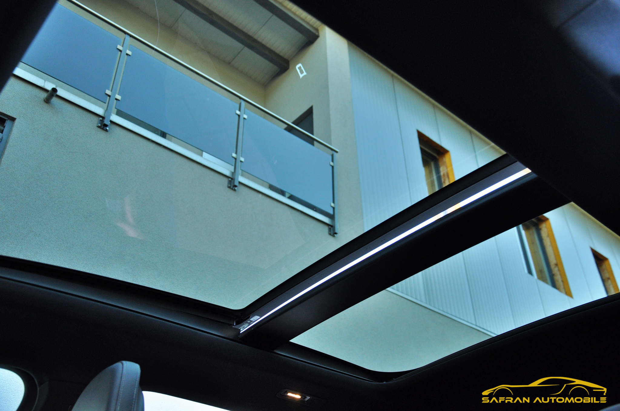 listing desktop thumbnail image 13