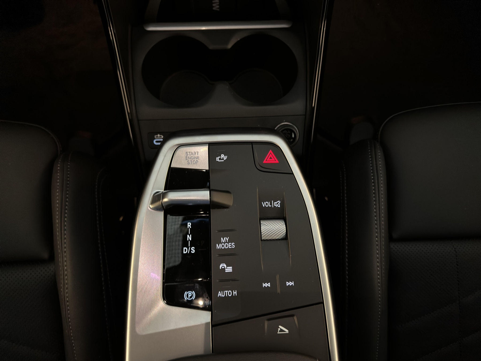 listing desktop thumbnail image 11