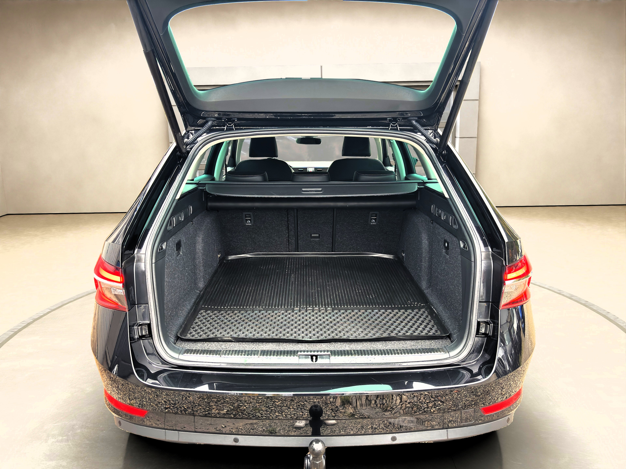 listing desktop thumbnail image 15