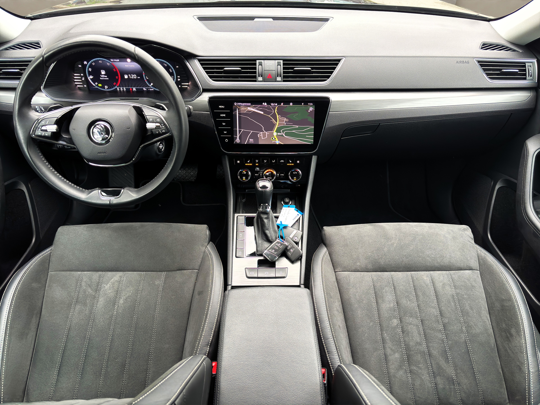 listing desktop thumbnail image 7