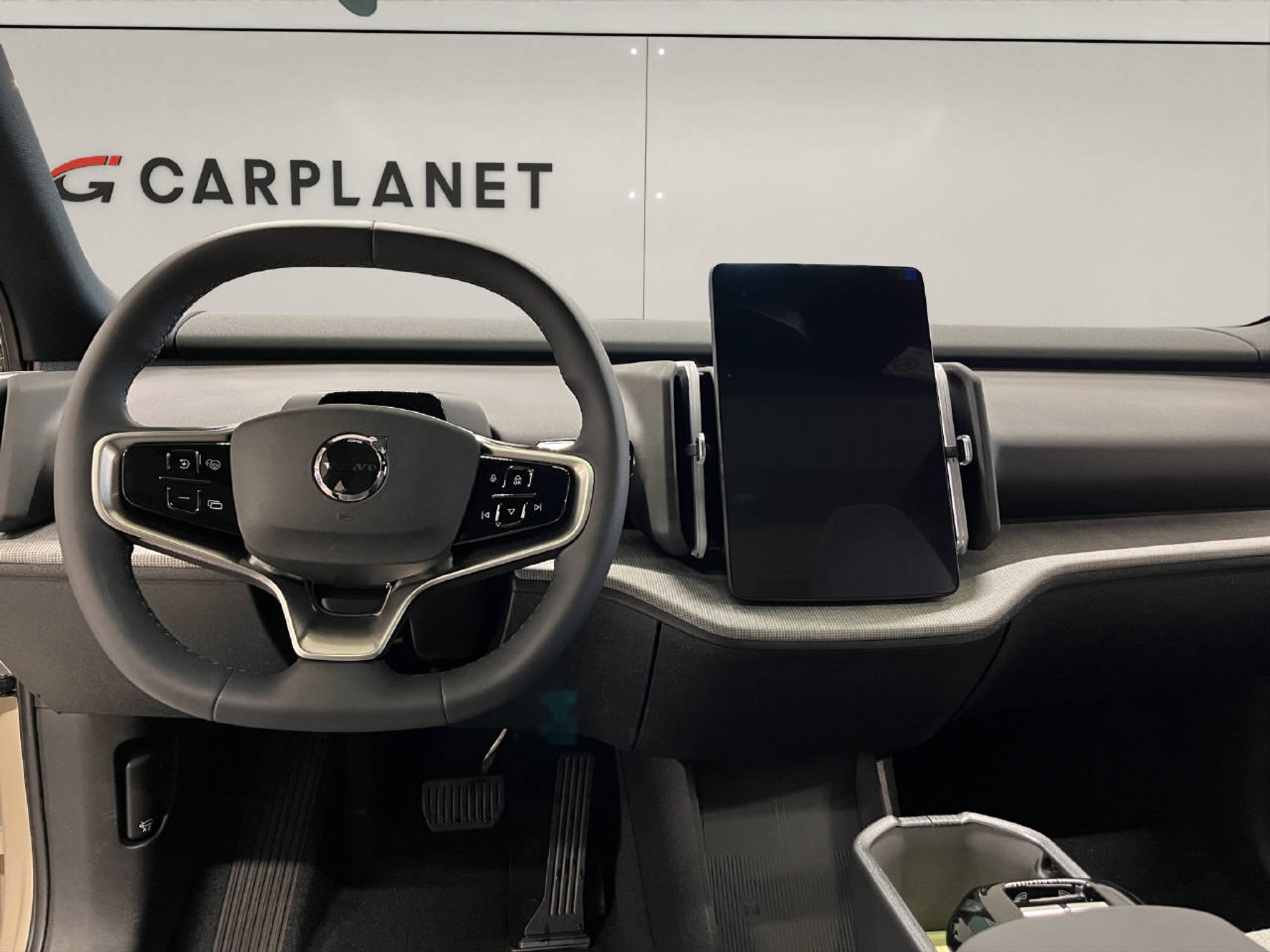 listing desktop thumbnail image 8