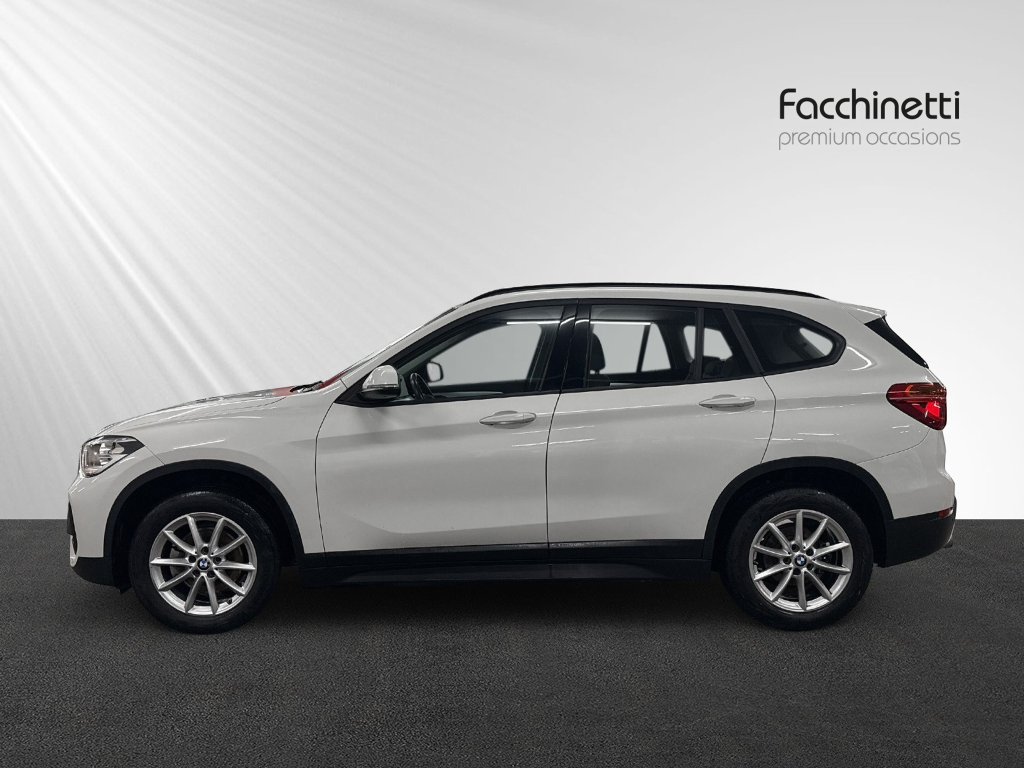 listing desktop thumbnail image 1