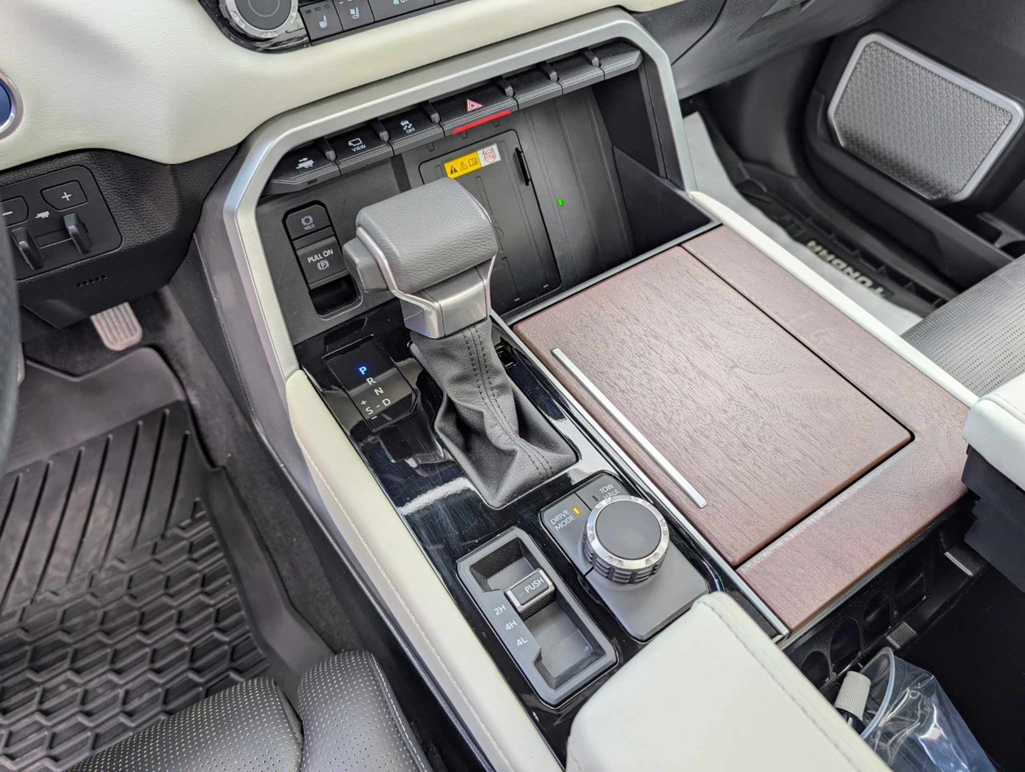 listing desktop thumbnail image 7