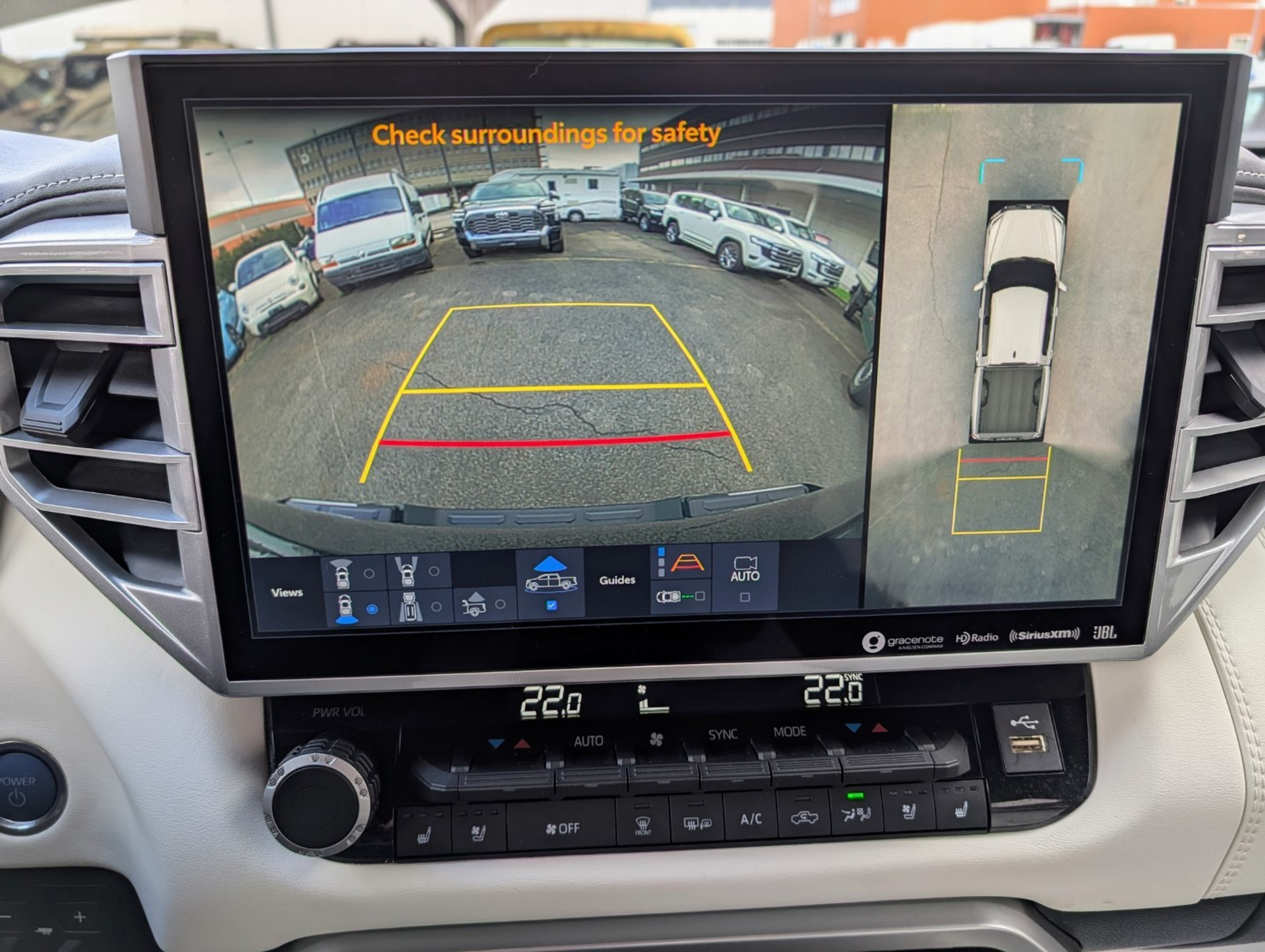 listing desktop thumbnail image 4