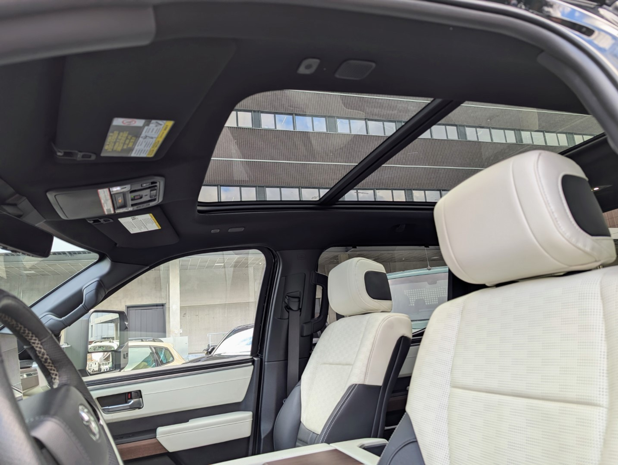 listing desktop thumbnail image 9