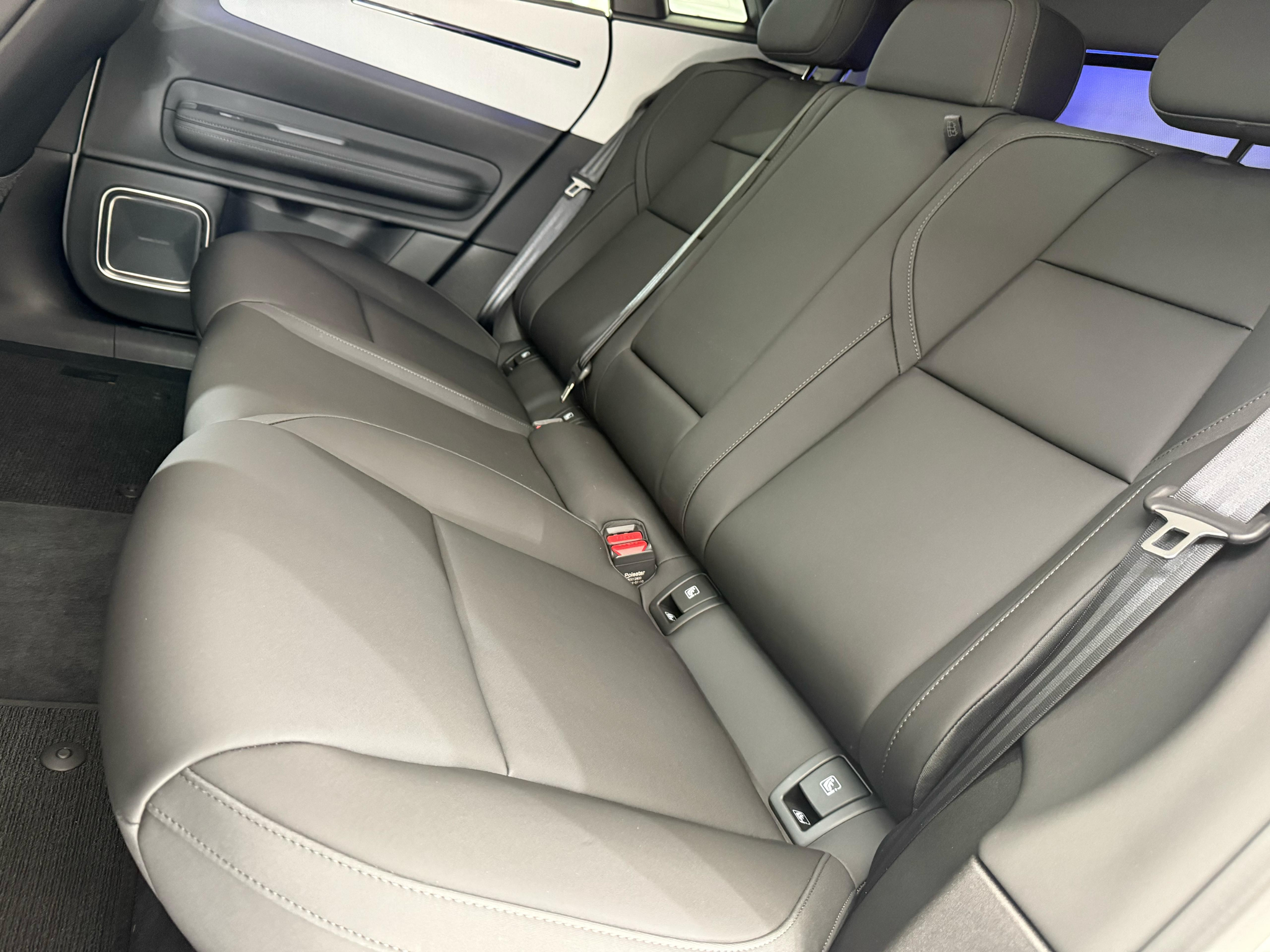 listing desktop thumbnail image 5