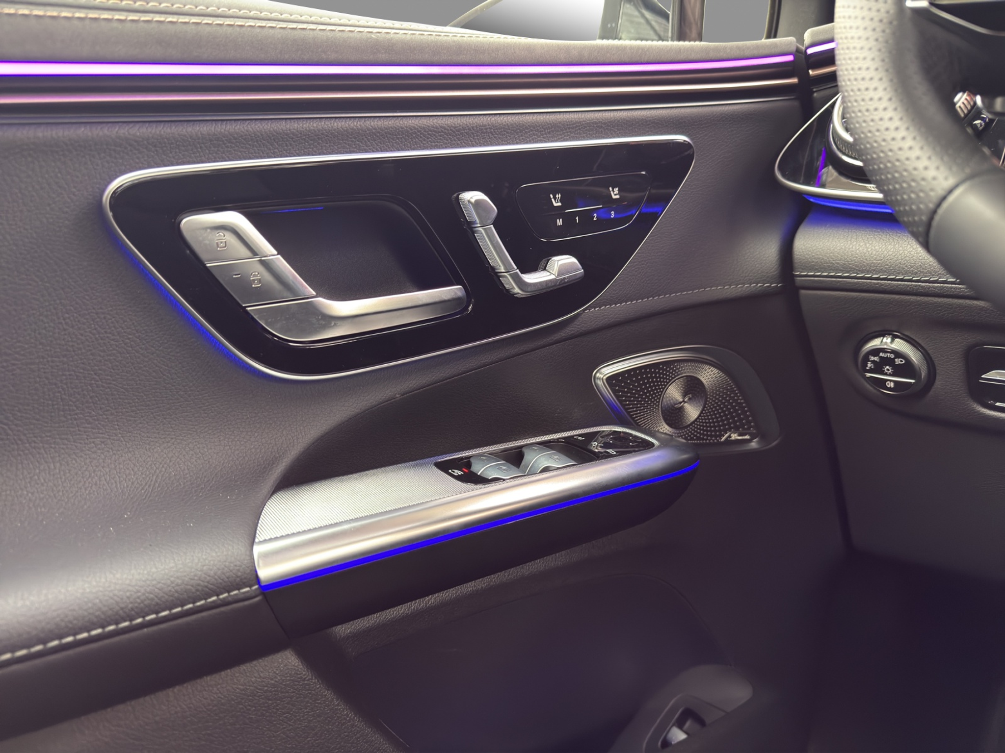 listing desktop thumbnail image 14