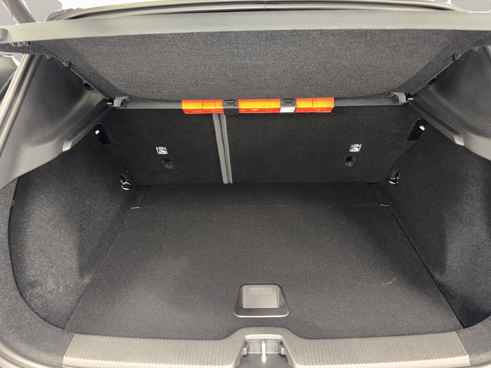 listing desktop thumbnail image 15