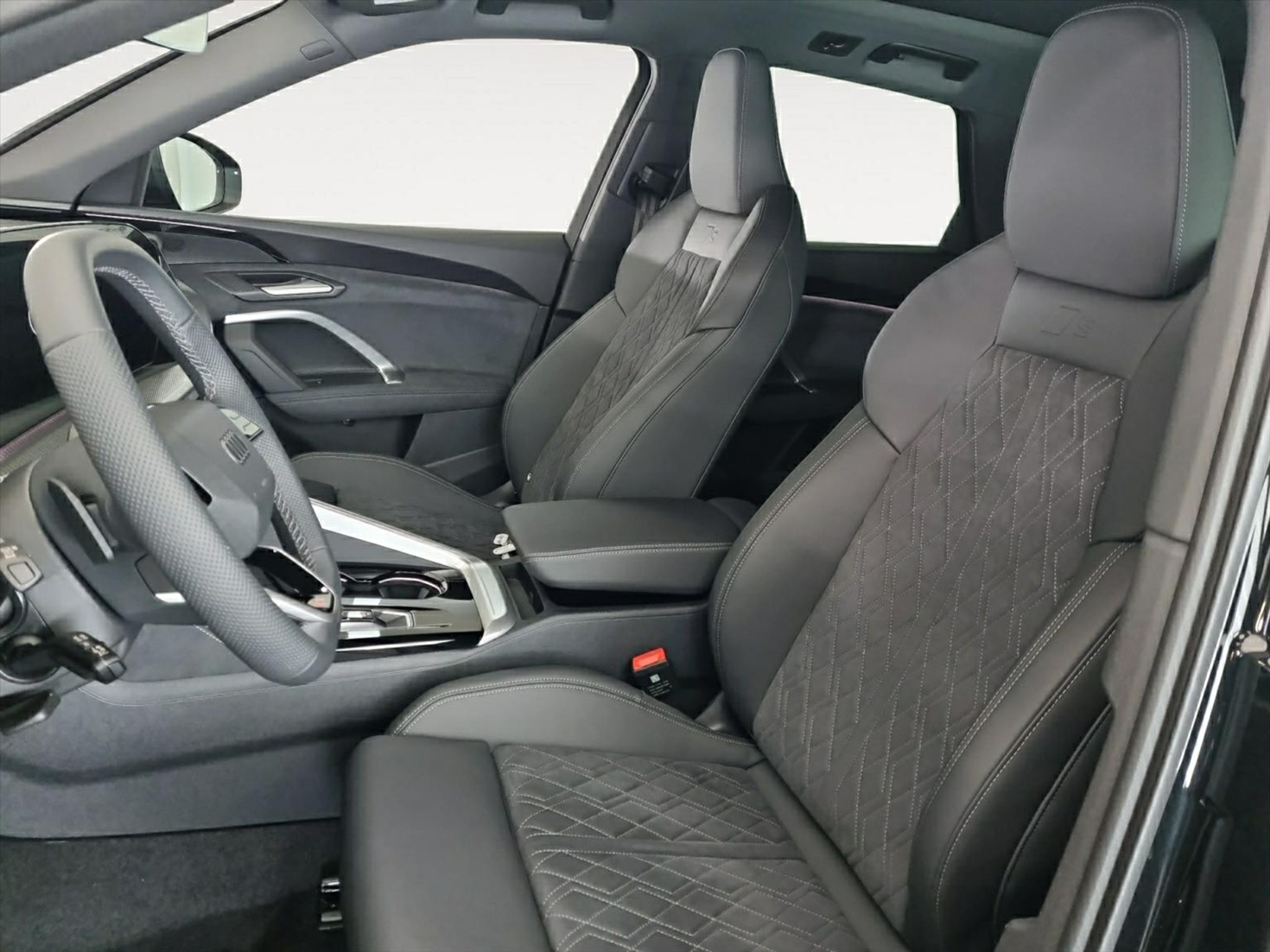 listing desktop thumbnail image 4