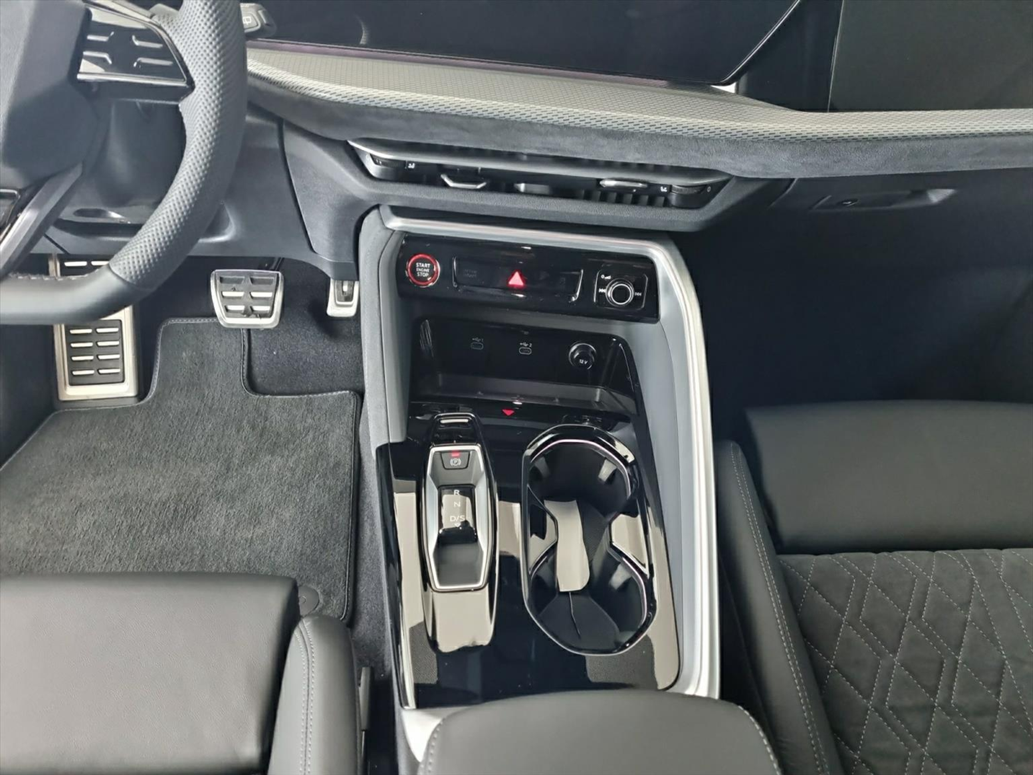 listing desktop thumbnail image 7