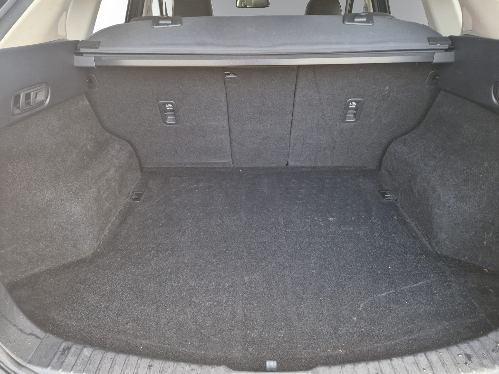 listing desktop thumbnail image 11