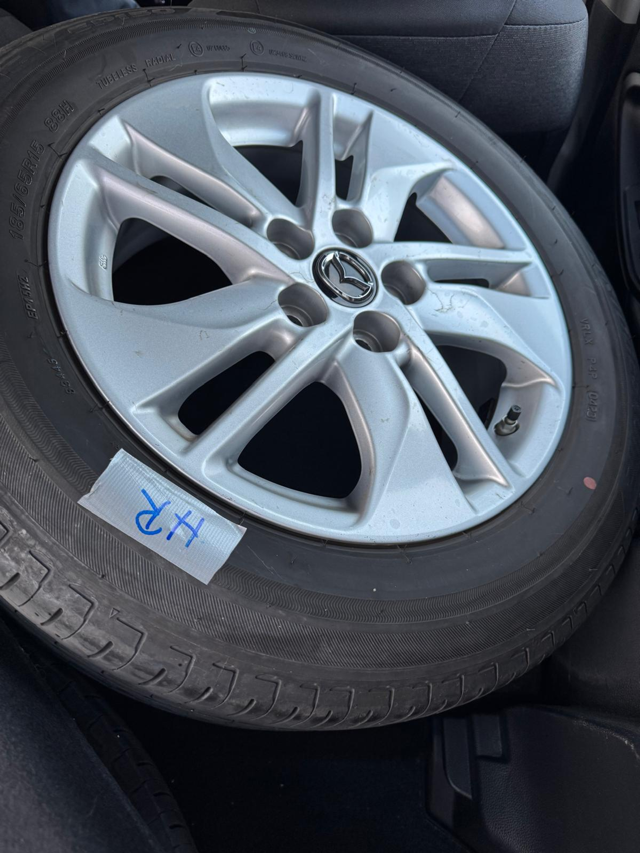 listing desktop thumbnail image 25