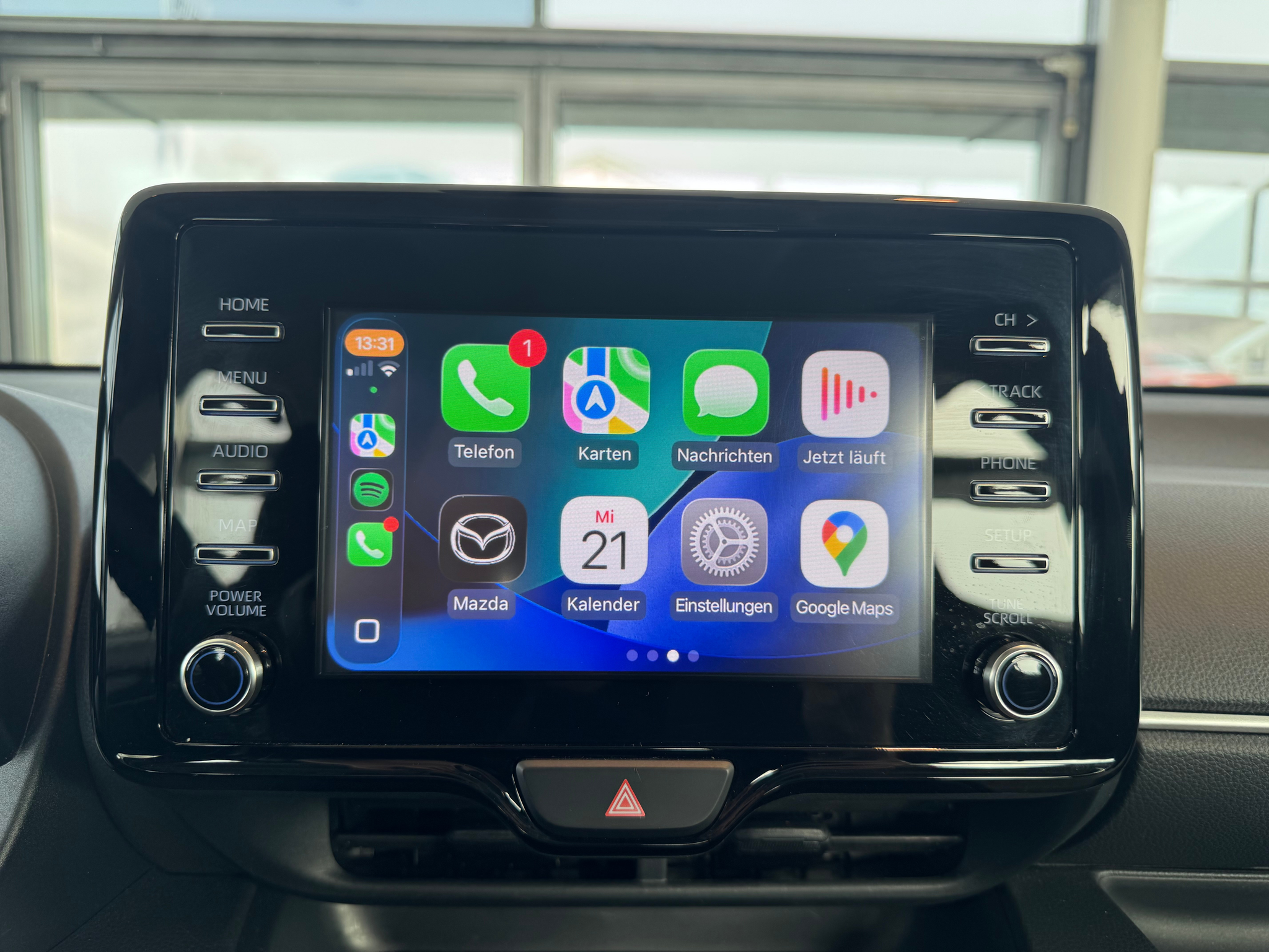 listing desktop thumbnail image 16