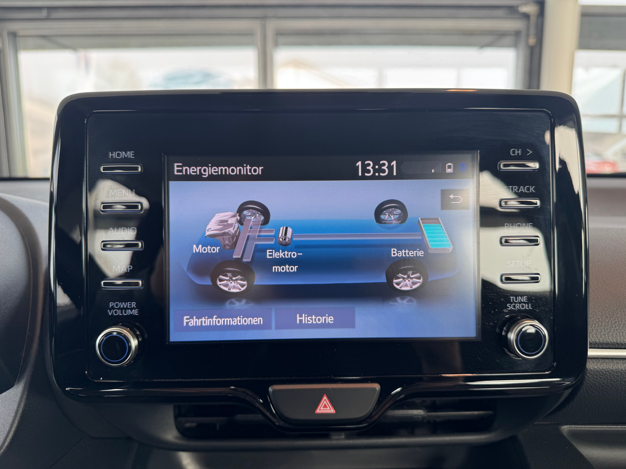 listing desktop thumbnail image 17