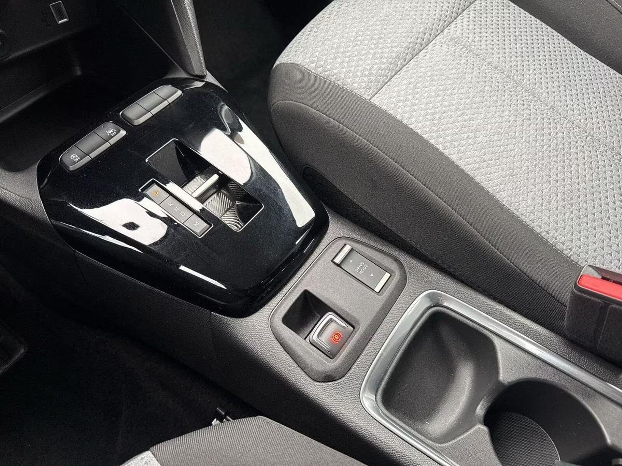 listing desktop thumbnail image 16