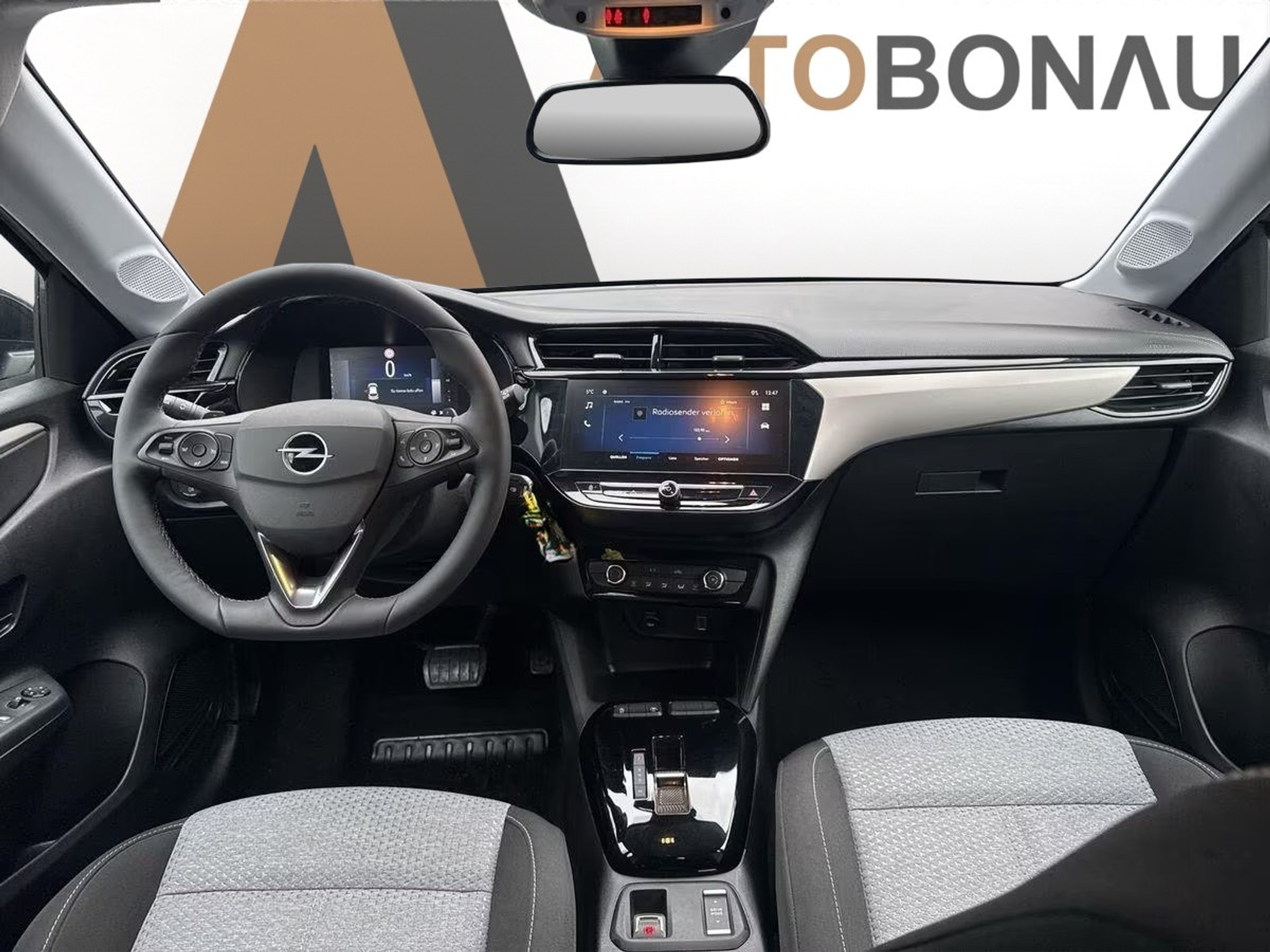 listing desktop thumbnail image 9