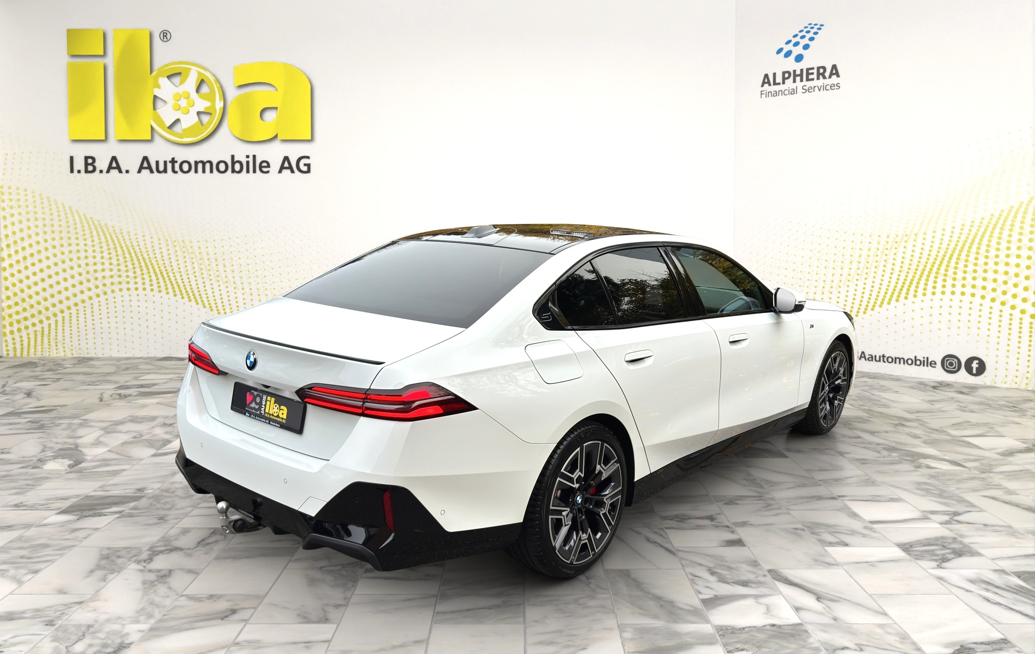 listing desktop thumbnail image 4